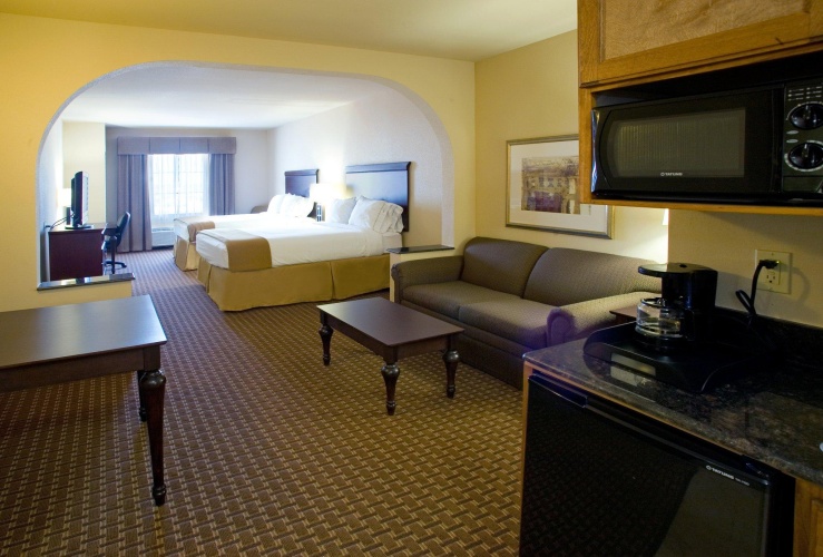 Quadruple Suite