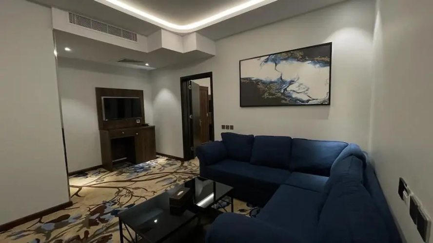 Green Hills Hotel