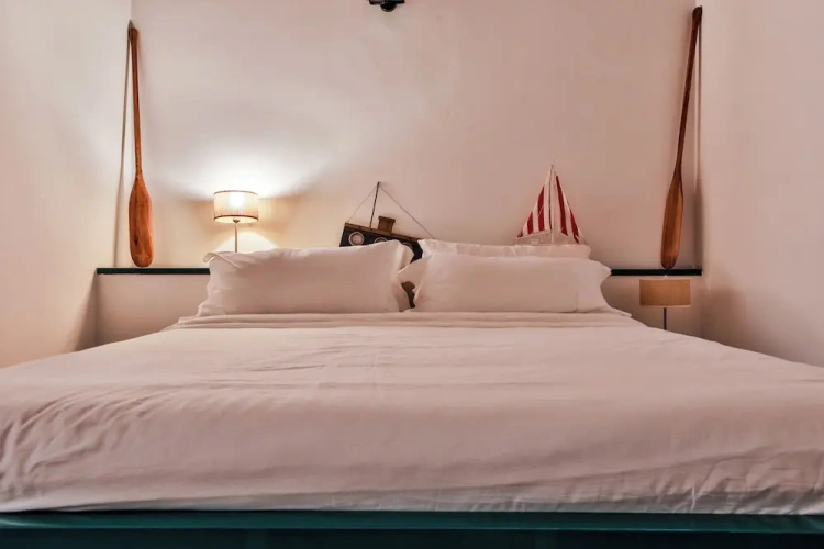 Standard Triple room with sea view