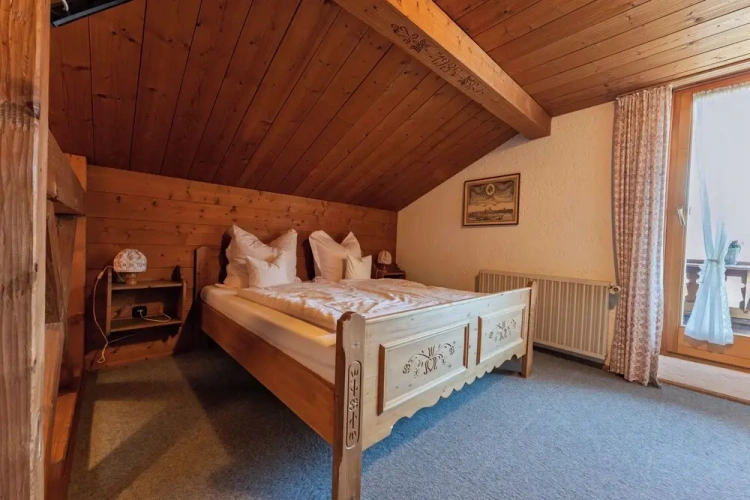 Standard Double Family room with balcony and with mountain view