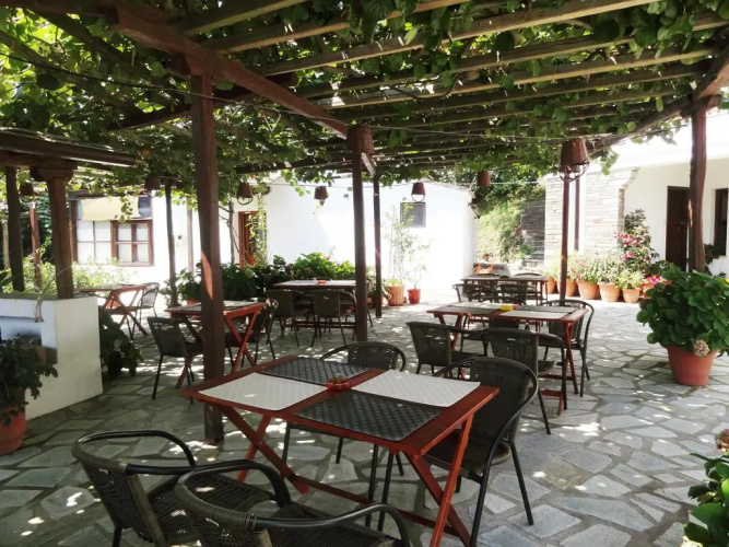 Hotel Vrionis