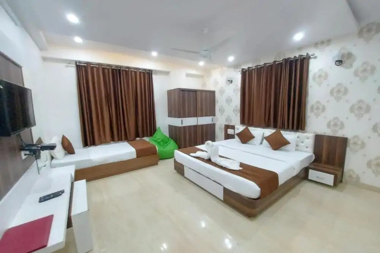 Standard Family room