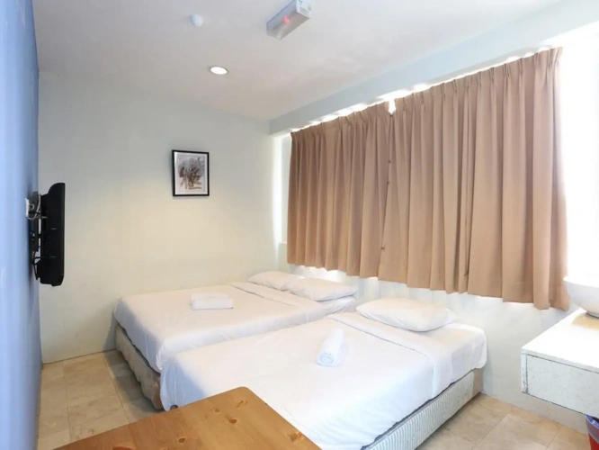 Standard Triple room
