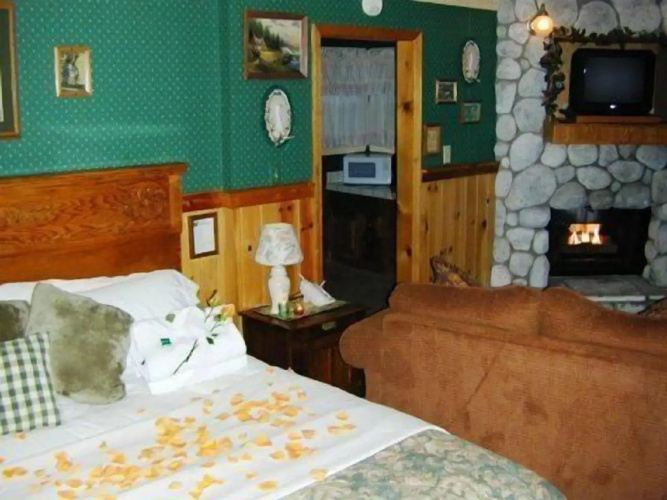 Cathy's Cottages