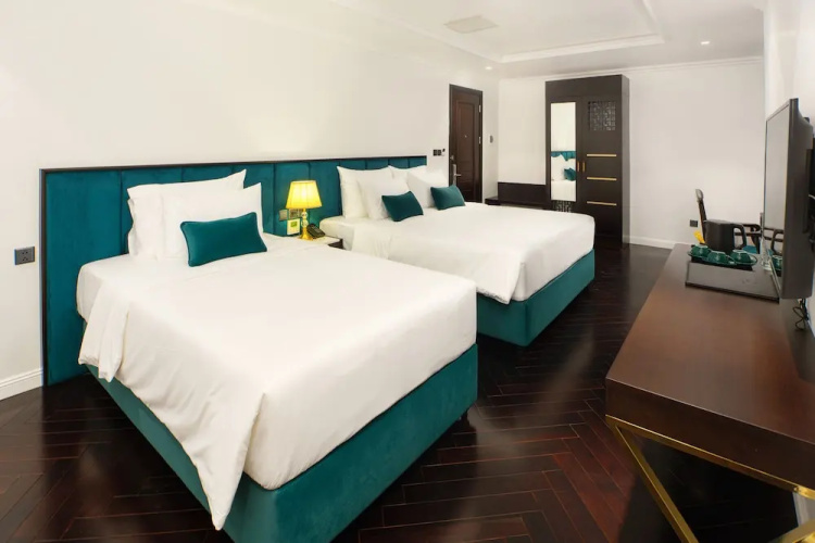 The Almin Hotel