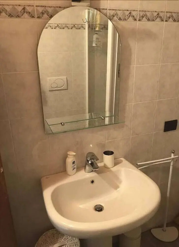 Sir Roy - 1 Br Apts
