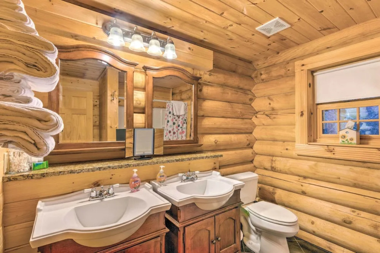 Wraparound Deck: Linville Mountain Cabin