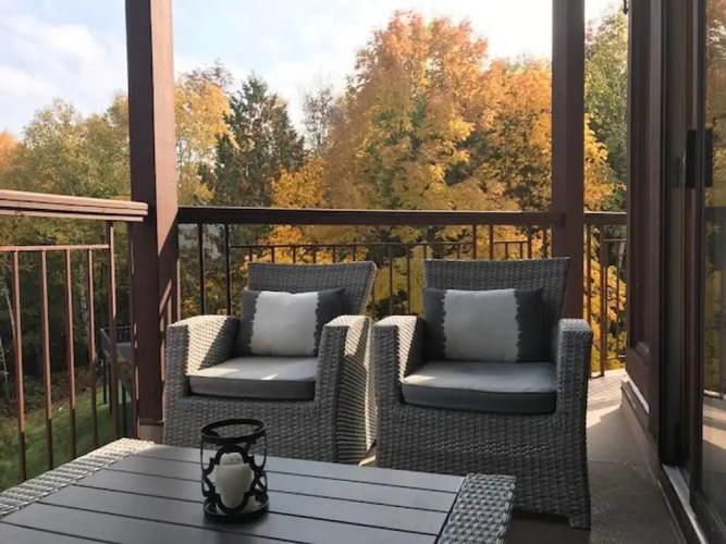 Huge 3 Bedroom Condo With a View