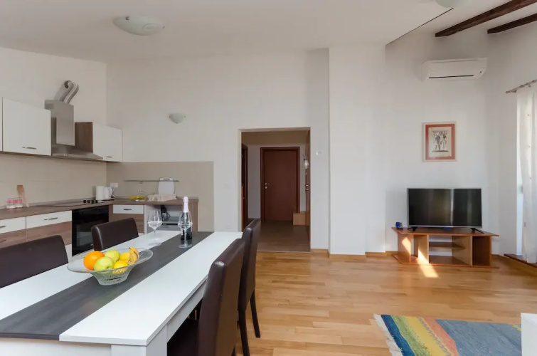 Apartments Goran