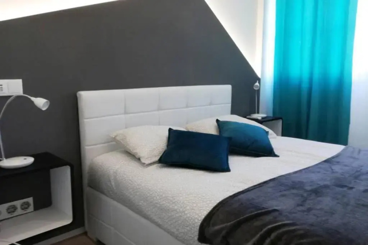 Ria Center Apartment - Right
