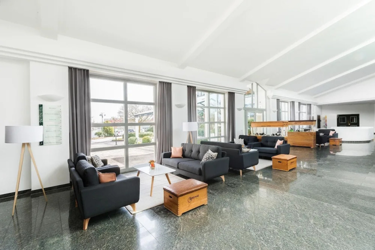 HerzogsPark Studios & Apartments