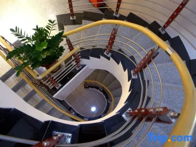 Ya She Hotel Nandan