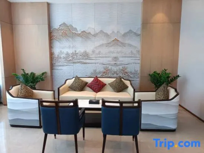 Tong Run Hotel
