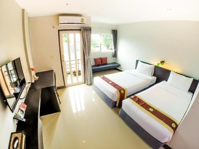 Standard Twin room