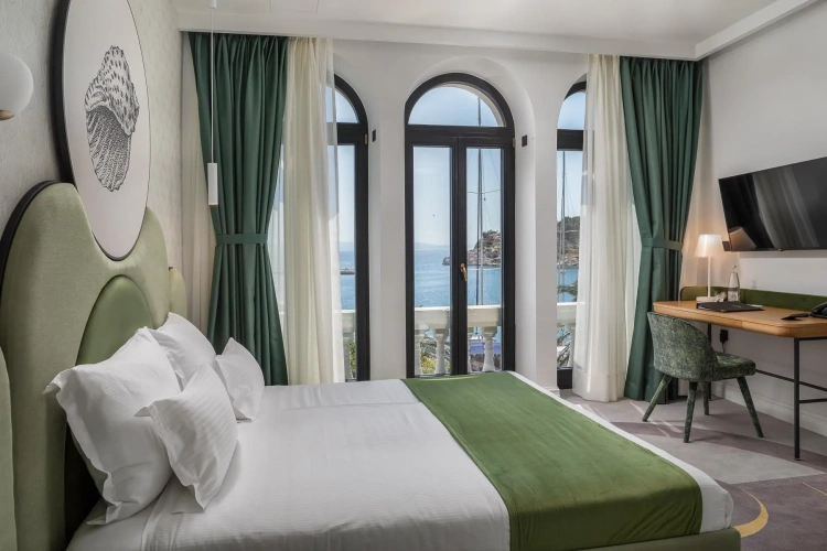 Standard Double room with sea view
