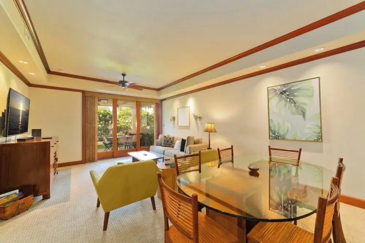 Kolea - Luxe 2BR Condo with Pool Access