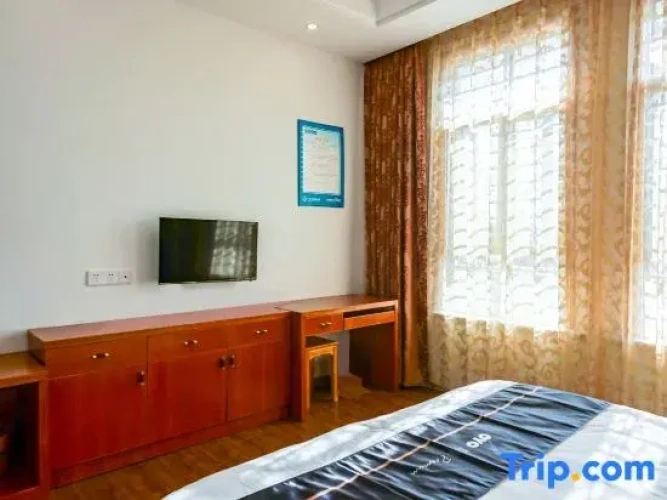 1 Bedroom Standard Suite