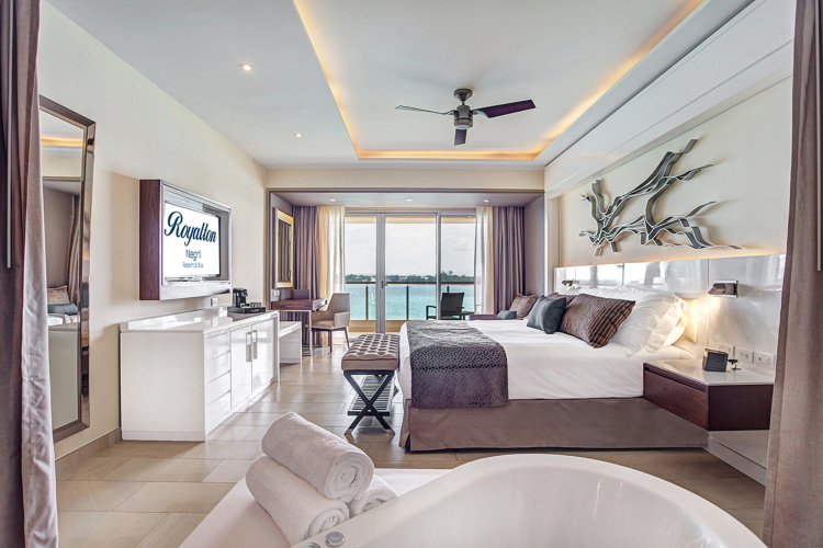 Hideaway at Royalton Negril, An Autograph Collection All-Inclusive Resort - Adults Only photo 7