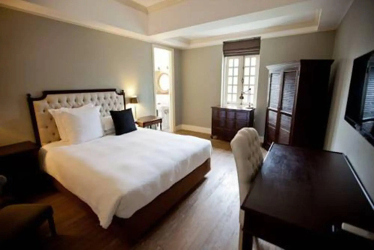 Cabochon Hotel & Residence