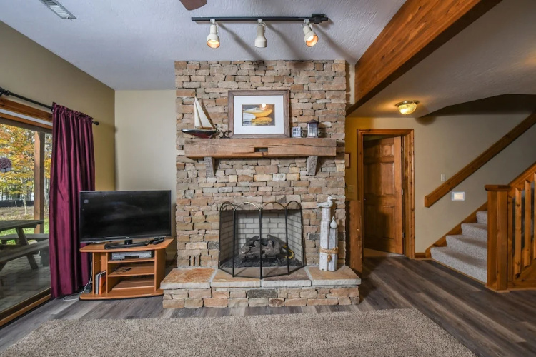 Constantly Cozy 6 Bedroom House