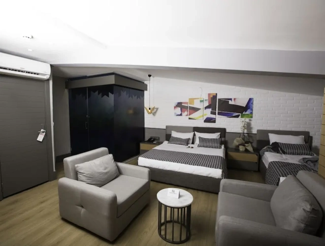 Suite with garden view