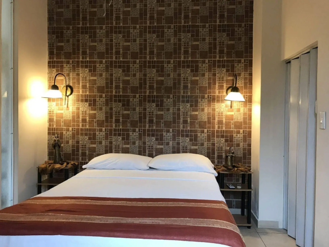 El Patio Suites