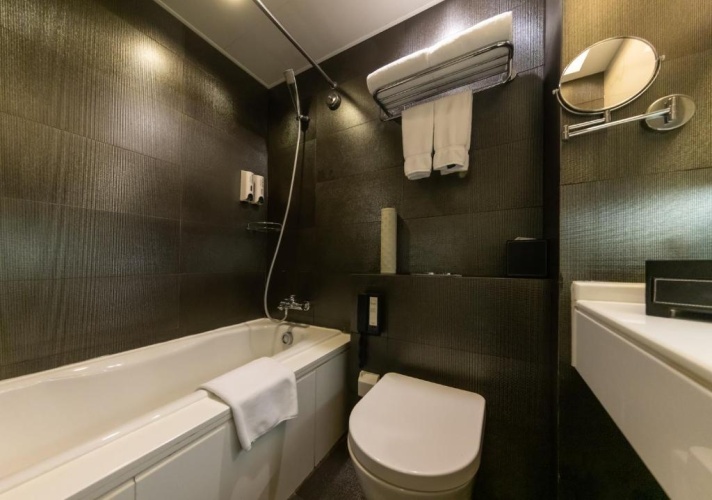 Premier Twin Studio