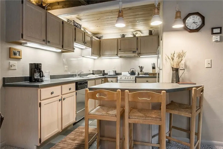 Willows B3 - 2 Bedrooms Condo