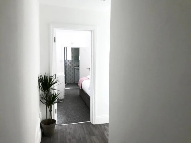 OTTO - 2 Bed 2 Bath & Terrace