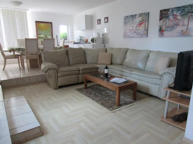 1 Bedroom Apartment with sea view