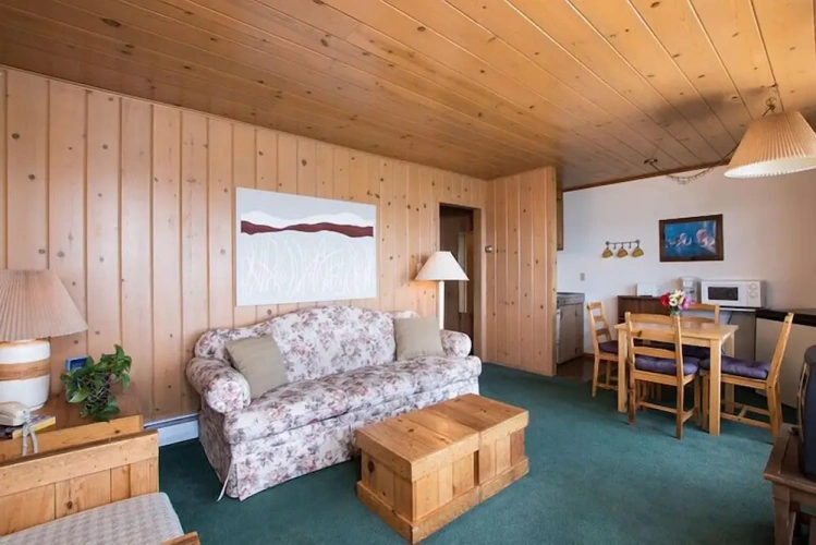 Holiday House
