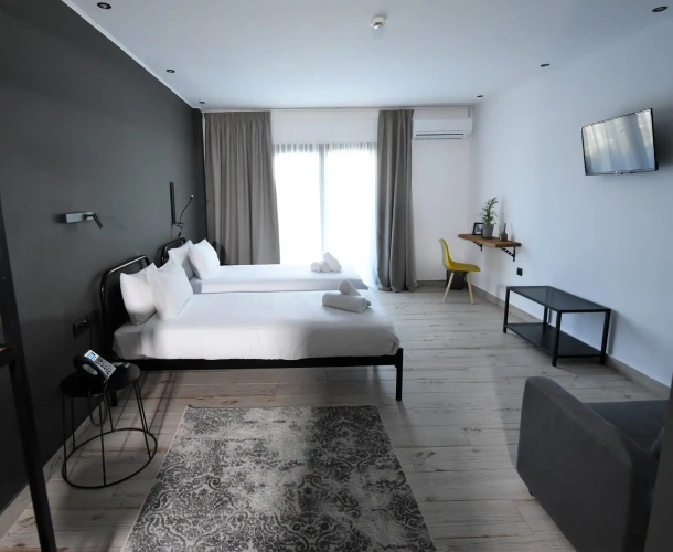 Superior Quadruple room