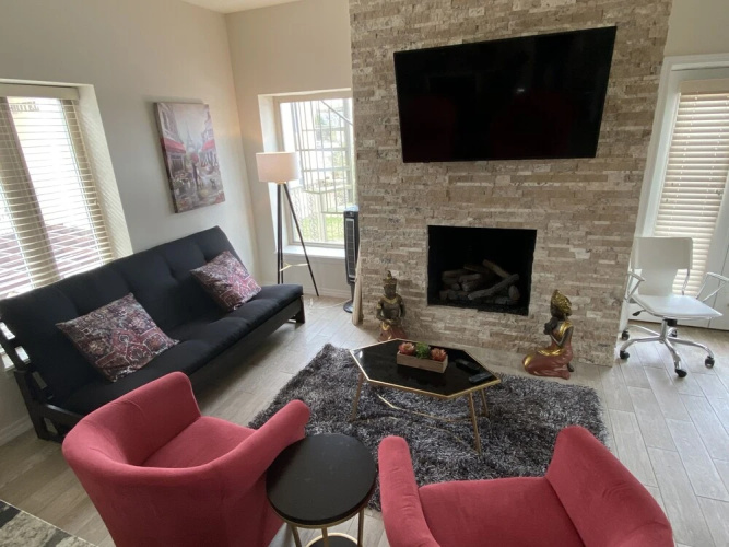 Downtown Loft 1 Bedroom Condo