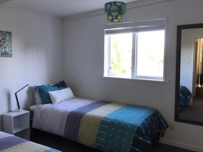 2 Bedrooms Cottage