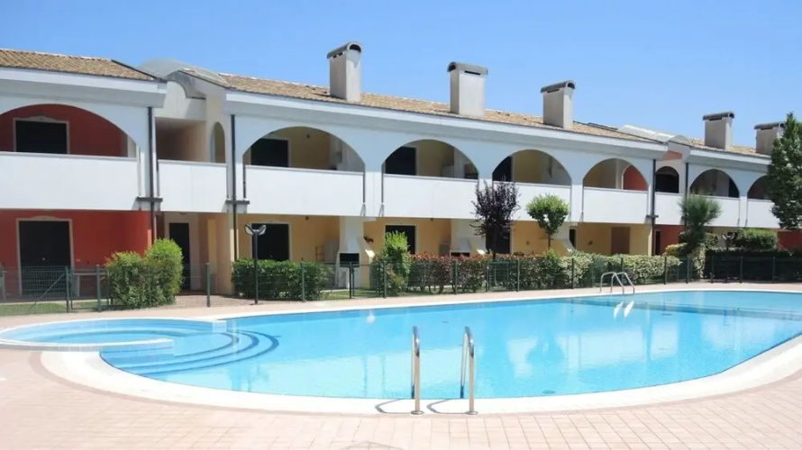 First Floor Apartment With Pool