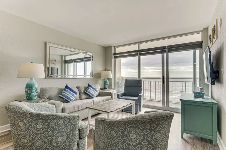 Oceanfront North Myrtle Beach Gem: Pools Access!