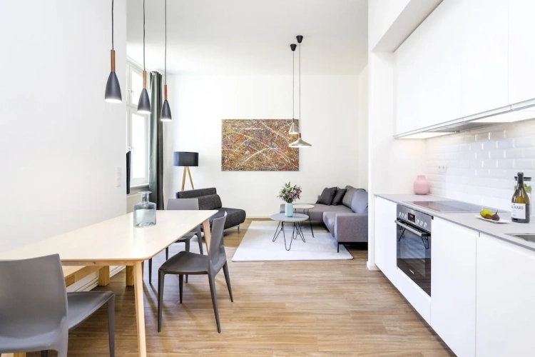 1 Bedroom Apartment