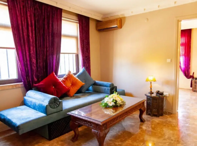 AlaHan Hotel