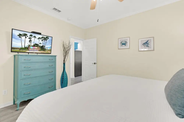Cora Lee Gulfview by Padre Getaways