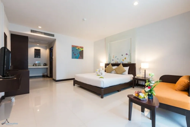 Deluxe room with balcony