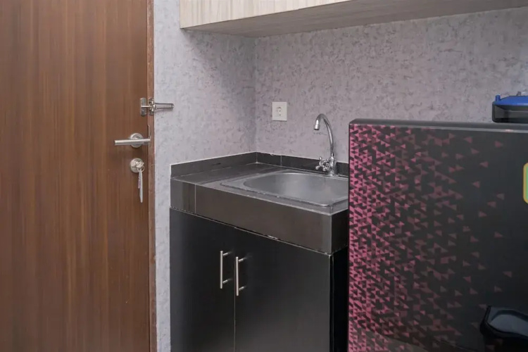 Cozy Studio Apartment At Transpark Bintaro