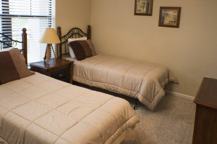 Bella Piazza 2 bed / 3 bath condo
