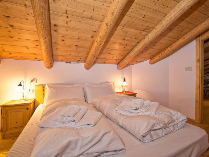 Dreamy Cottage in Bellamonte Italy with bubble bath