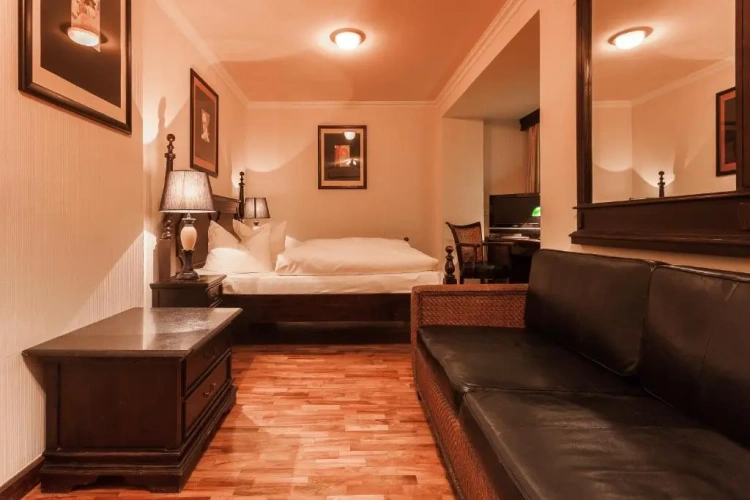 Double Junior Suite with courtyard view