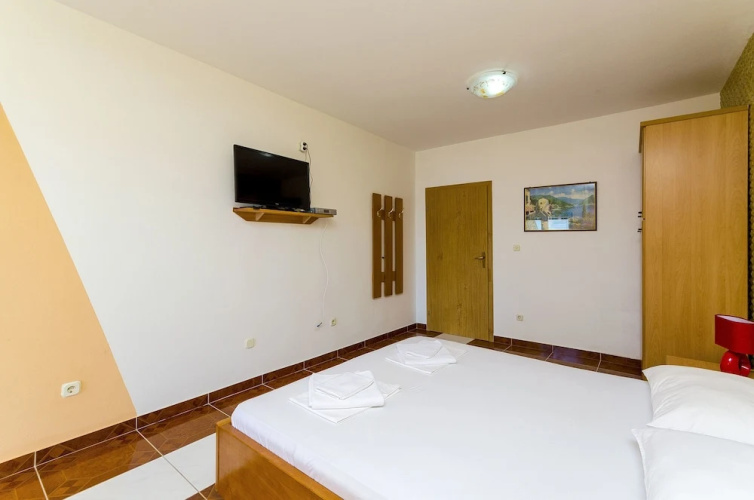 Apartments Ana I