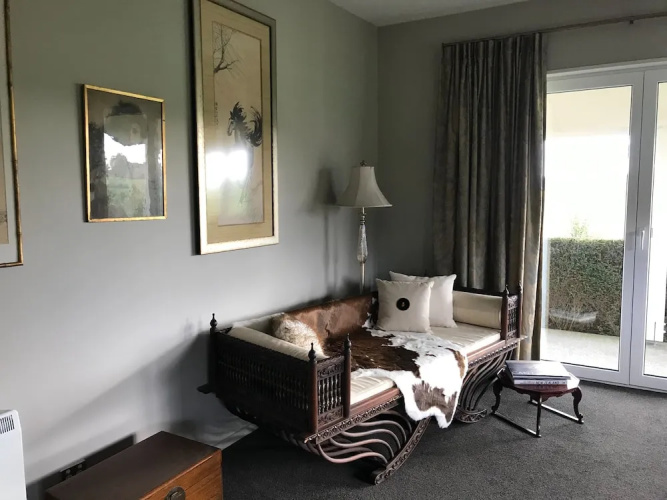 Chateau Pritchard