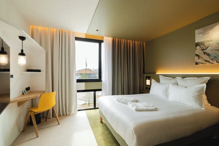 Superior Double room with harbour view