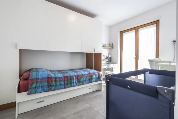 LakeGarden Apartment