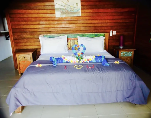 Deluxe Double Bungalow with partial ocean view