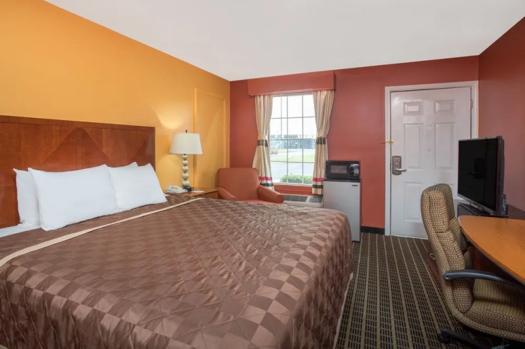 Travelodge Commerce